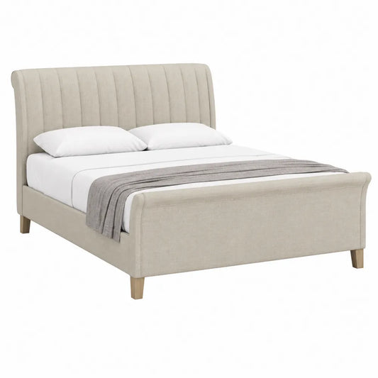 Letto in legno e tessuto beige con gambe in legno